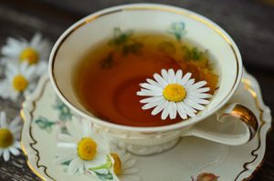 Chamomile tea for heartburn